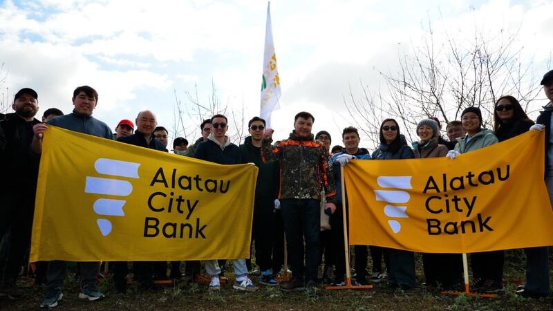 Более тысячи банкиров поддержали экологическую акцию «Таза Қазақстан» в Астане