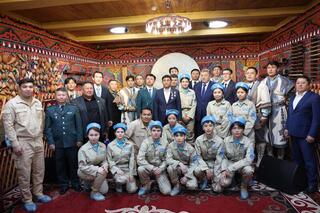 Военные традиции, национальное наследие, походные инструменты: генералы Вооруженных сил РК посетили Музей искусств в Астане