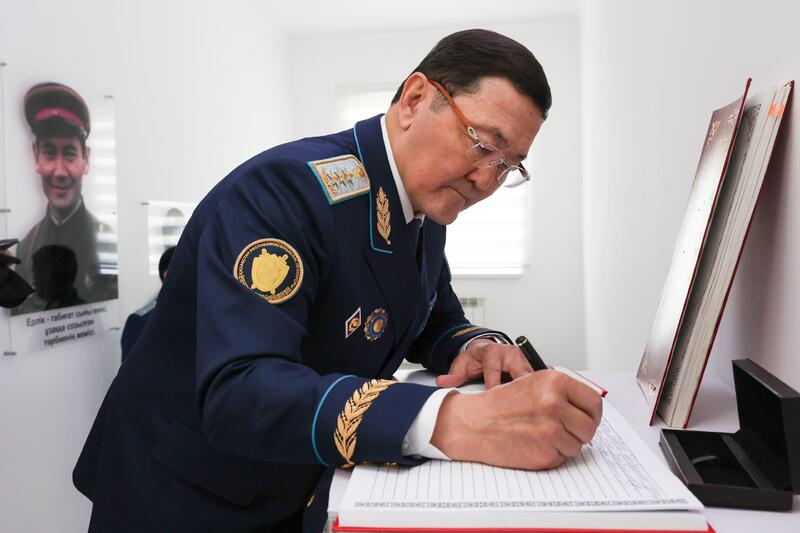 В Жамбылской области отметили 115-летие Бауыржана Момышулы