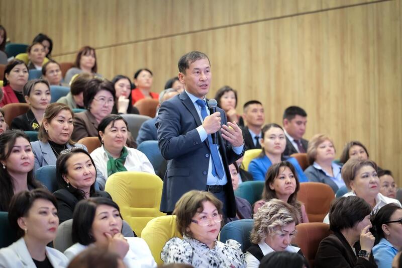 Определены направления развития проекта «Келешек мектептері»