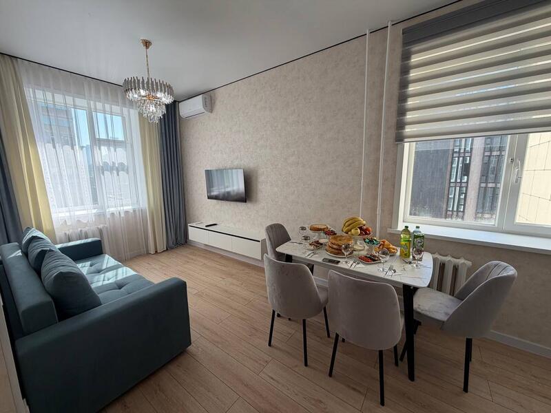 Тепло и забота: семье сотрудника МЧС вручили ключи от квартиры