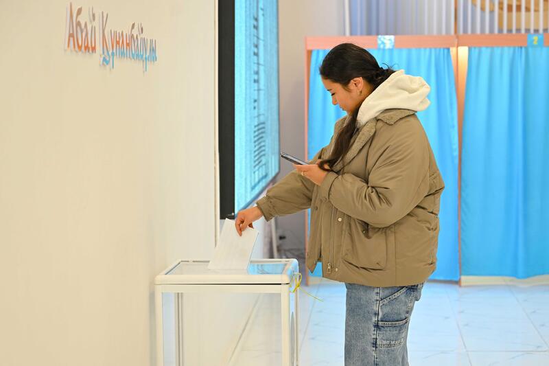 Аким области отдал свой голос на выборах