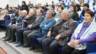 В селе Красный Яр состоялась отчетная встреча акима города Кокшетау с жителями.