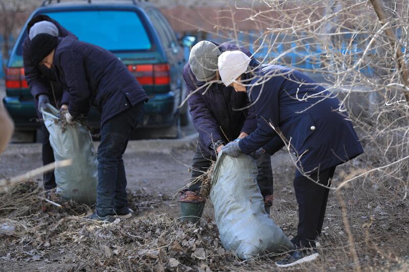 Субботник в Актобе: аким области ознакомился с ходом работ по благоустройству