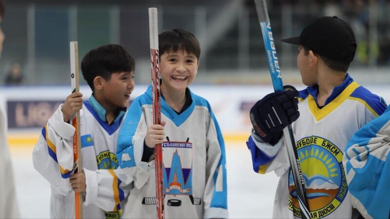 В ВКО стартовал турнир по хоккею среди детей и подростков
