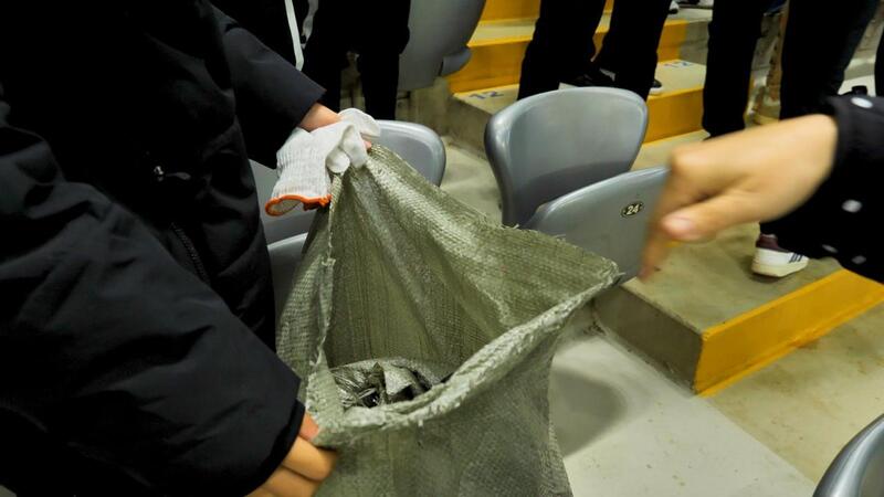 «Таза Қазақстан»: юные столичные футболисты провели экоакцию на матче сборных Казахстана и Коморских островов