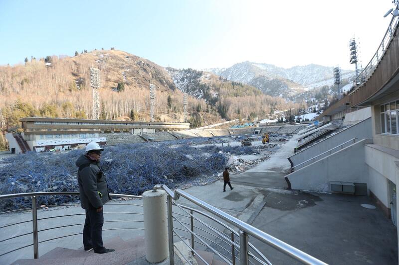 В Алматы продолжается модернизация легендарного катка