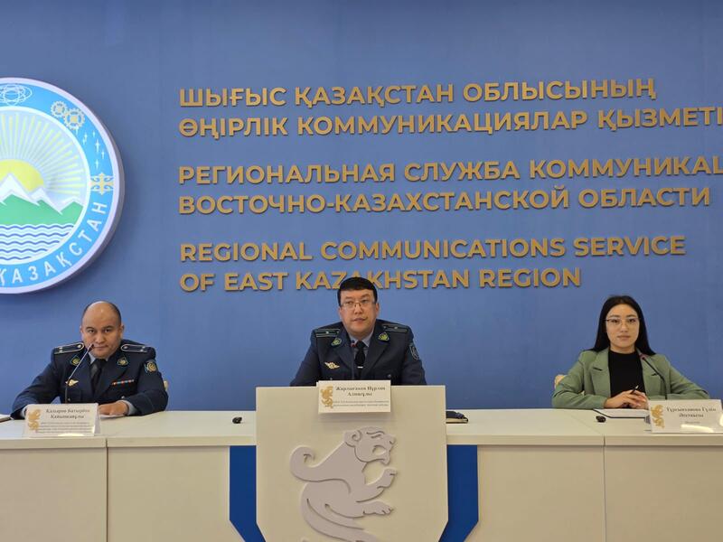 В ВКО взяли на контроль квартиры, заваленные мусором