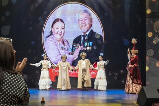 В Жетісу состоялся творческий вечер супружеской пары – актеров театра и кино Алмахан Кенжебековой и Кендебая Темирбайулы