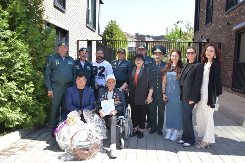 В Алматы поздравили ветерана Великой Отечественной войны со 101-летием