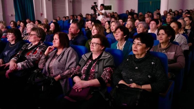 В ВКО состоялась премьера спектакля «Ангел в тюбетейке»