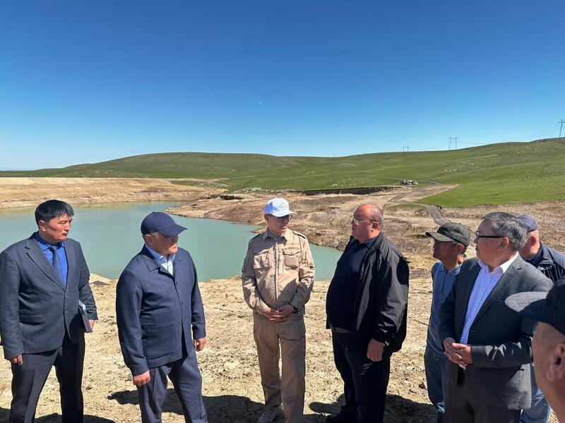 ТУРКЕСТАН: МИНИСТР ВОДНЫХ РЕСУРСОВ ОЗНАКОМИЛСЯ С ХОДОМ СТРОИТЕЛЬСТВА ВОДОХРАНИЛИЩА «КАРАКУЫС» В ТОЛЕБИЙСКОМ РАЙОНЕ