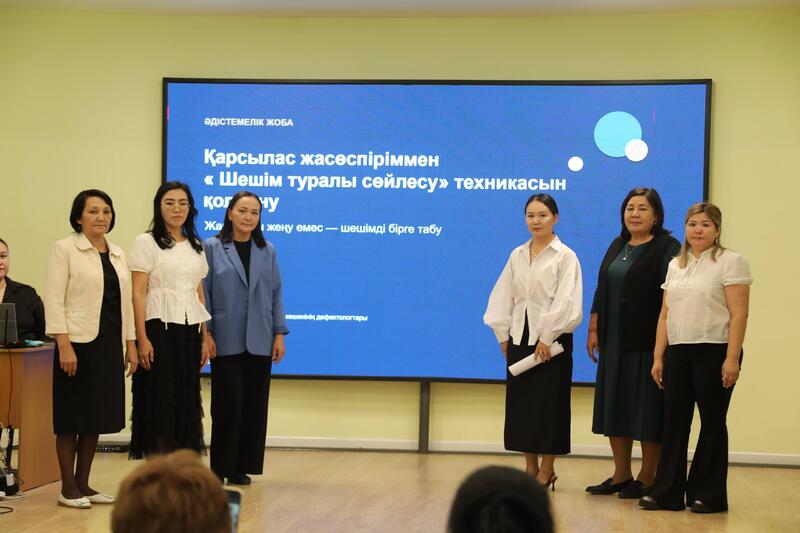 Более 360 специалистов повысили квалификацию по работе с детьми-сиротами