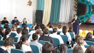 «Закон и порядок»: правоохранители говорили с подростками о кибербезопасности и буллинге