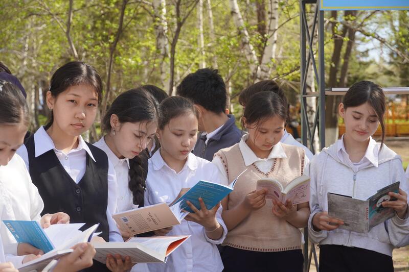 В Астане отметили Национальный день книги: «Кітап FEST» собрал любителей книг и искусства