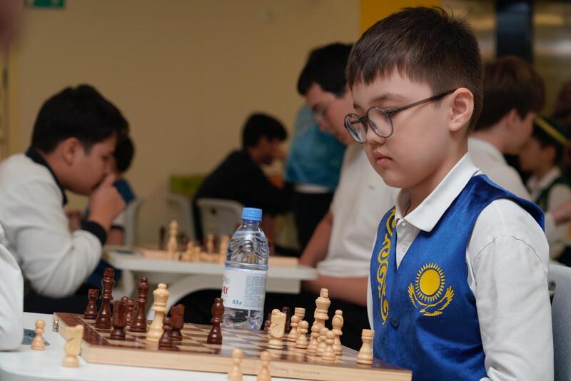 Национальная школьная лига: в Астане проходит республиканский турнир