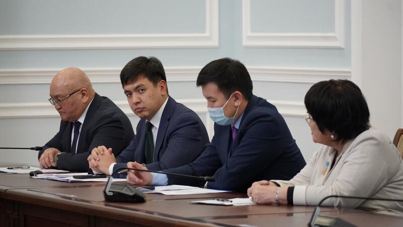 АКТИВ ОБЛАСТИ ПОДДЕРЖАЛ ПРОЕКТ НОВОЙ КОНСТИТУЦИИ