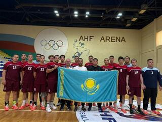 Столичные гандболисты завоевали бронзовые медали на международном турнире в Баку