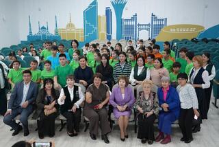 Таза Қазақстан: школьники учатся сортировать отходы