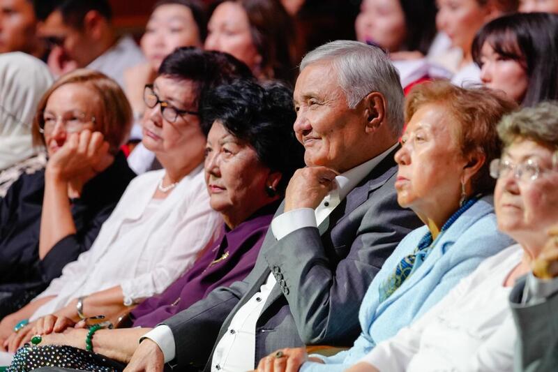 «Алтын Шипагер»: лучших медицинских работников чествовали в Астане