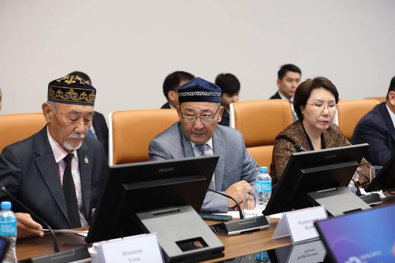 Аким области встретился с членами общественного совета