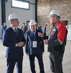 Аким области Асаин Байханов посетил СЭЗ «Павлодар», где ознакомился с реализацией инвестпроектов
