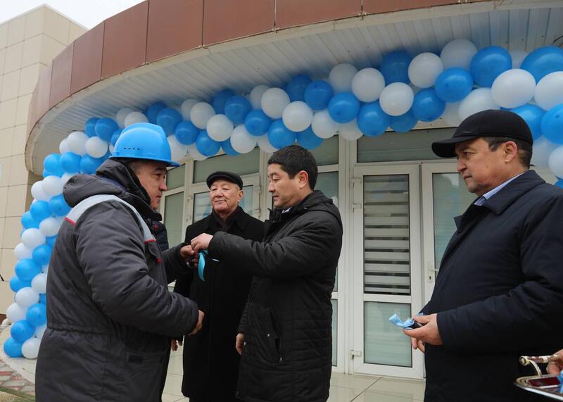 В Актау предприятию MAЭK вручили 20 автобусов