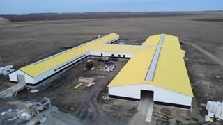 В Зерендинском районе завершается строительство новой молочной фермы