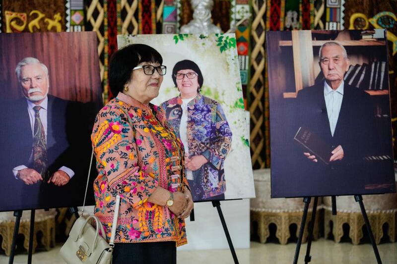 Фотовыставка, концерт и награждение: в столичном Доме дружбы чествовали ветеранов АНК