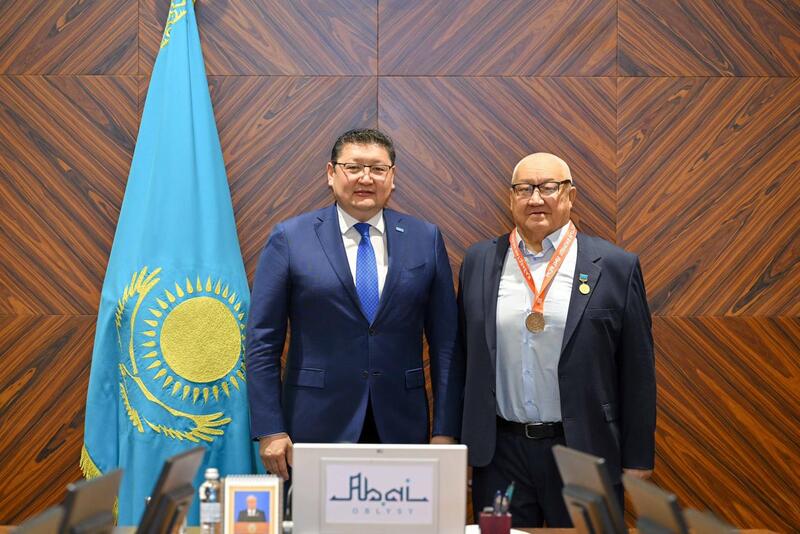 Глава региона встретился с командами «Елімай» и «Елімай-М»