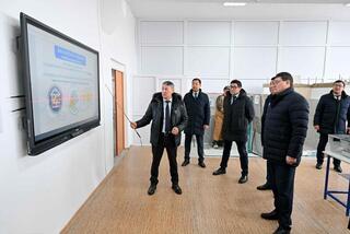 Глава региона ознакомился с работой Высшего колледжа геодезии, картографии и строительства