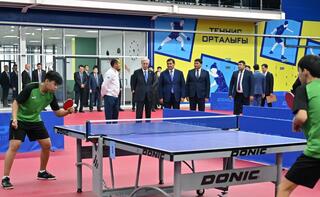 Касым-Жомарт Токаев посетил Центр настольного тенниса