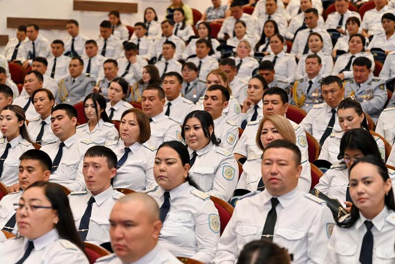 В области Абай чествовали сотрудников полиции