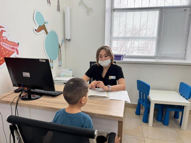 Шанс на движение: как в Караганде помогают детям с ДЦП