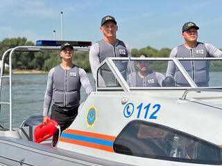 МЧС усилены меры безопасности на водоемах страны