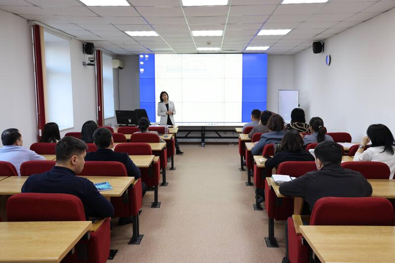 Члены Высшего Судебного Совета провели гостевые лекции для магистрантов Академии правосудия