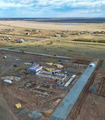 Аким области Асаин Байханов посетил село Кеменгер Павлодарского района, где ознакомился с реализацией крупных инвестиционных проектов и проверил ход строительства физкультурно-оздоровительного комплекса