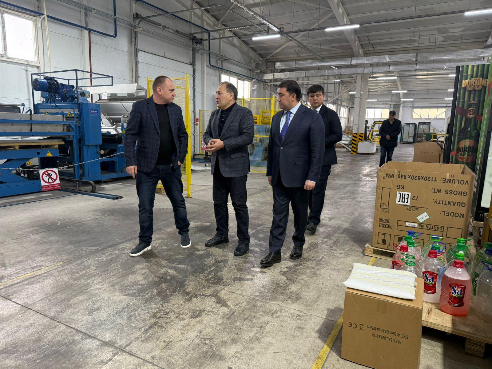 ЕРАЛЫ ТОГЖАНОВ ОЗНАКОМИЛСЯ С ИНДУСТРИАЛЬНЫМ ПОТЕНЦИАЛОМ ТУРКЕСТАНСКОЙ ОБЛАСТИ