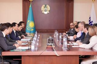 Казахстан и Европейский инвестиционный банк обсудили сотрудничество в энергетике