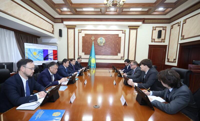 Аким Мангистауской области принял Чрезвычайного и Полномочного Посла Франции в Казахстане