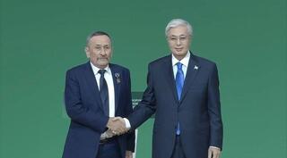 Ветеран сельского хозяйства Мангистау получил награду из рук Президента