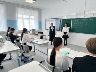 В области Абай в новой школе «Келешек мектеп» прошёл день открытых дверей в необычном формате
