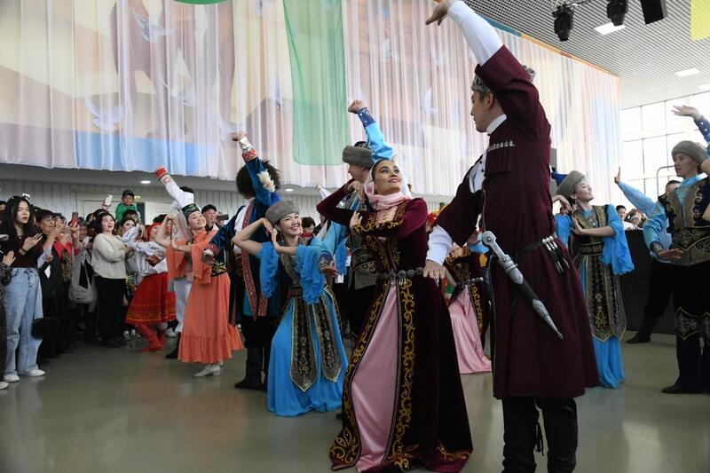 В Астане проходит праздничный концерт, посвященный Дню единства народа Казахстана