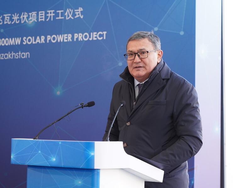 В ТУРКЕСТАНСКОЙ ОБЛАСТИ НАЧАЛОСЬ СТРОИТЕЛЬСТВО СОЛНЕЧНОЙ ЭЛЕКТРОСТАНЦИИ МОЩНОСТЬЮ 300 МВТ