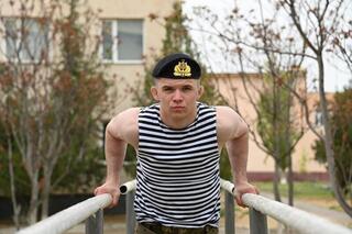 Чемпион мира по панкратиону служит в морской пехоте