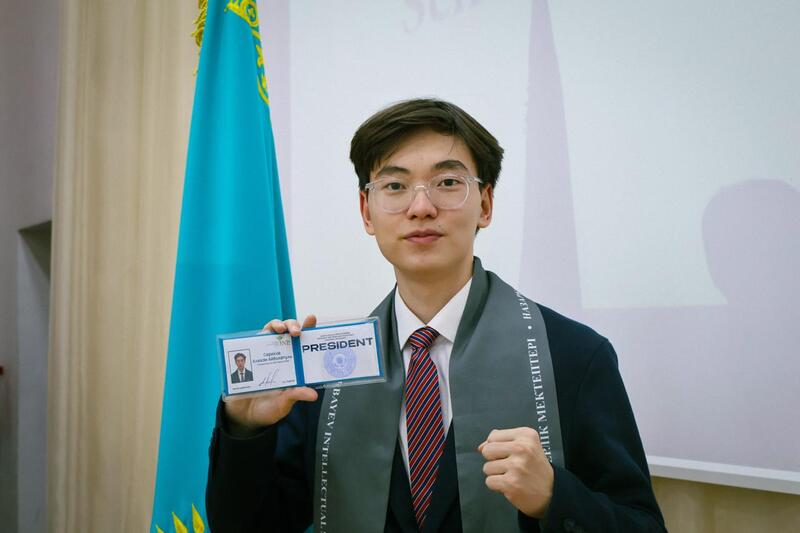 Казахстанский призёр чемпионата мира по робототехнике получил полный грант в Stanford