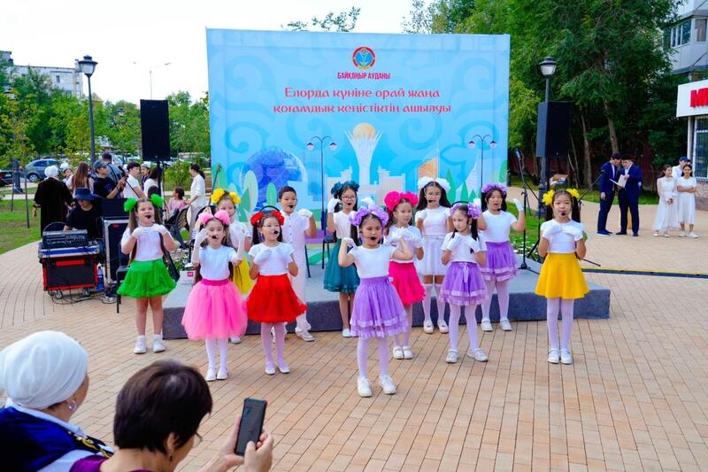 В районе «Байконыр» на месте пустыря появился современный сквер