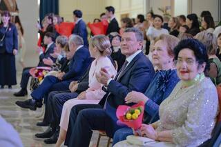 В честь Международного женского дня 8 марта для милых дам нашей области был организован праздничный концерт