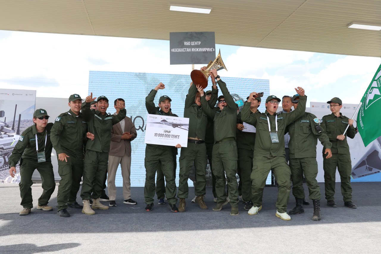 Министр обороны поздравил участников инженерного чемпионата Shaiqas-2026