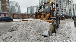 Порядка 2 500 дорожных рабочих вышли на уборку снега в Астане